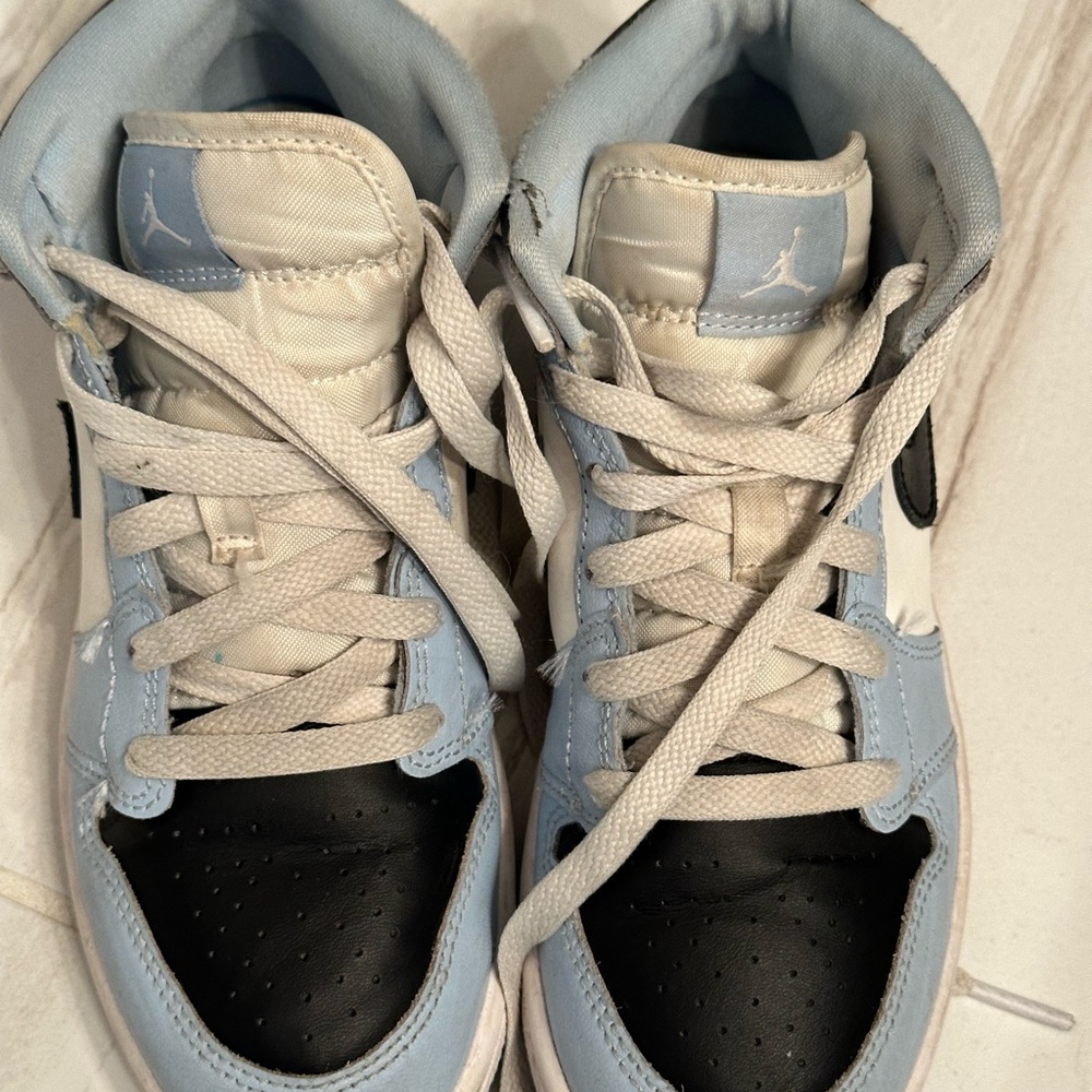 Youth Nike Air Jordan 1 Mid "Ice Blue" Size 2Y - Picture 5 of 7